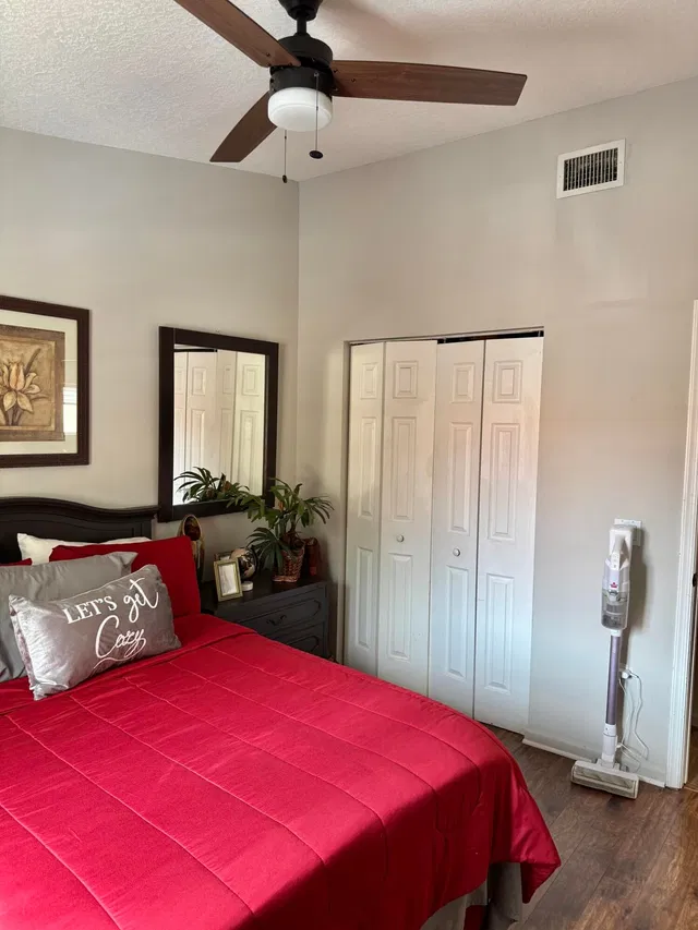 Unit 206 photo 11