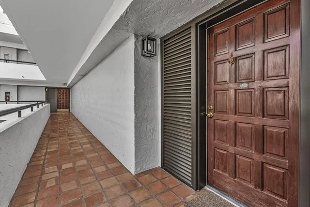 Unit 602 photo 6