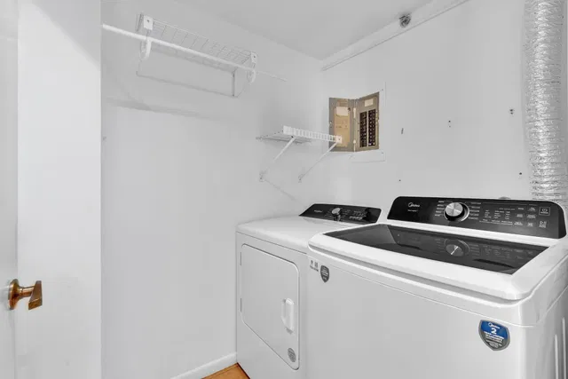 Unit 602 photo 33