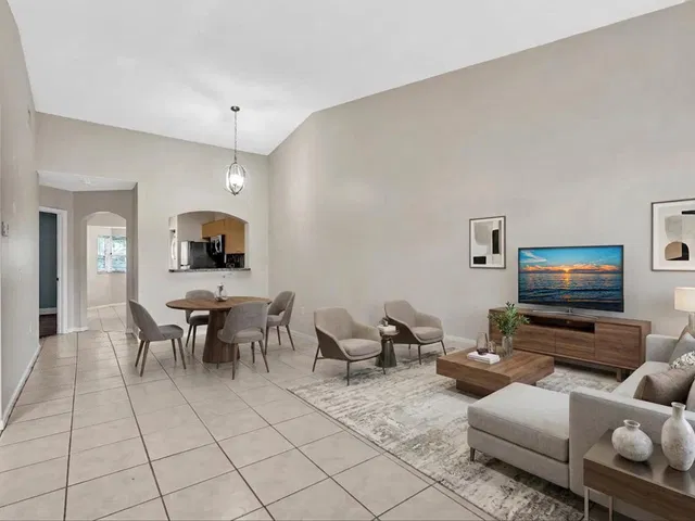 Unit 204 photo 3