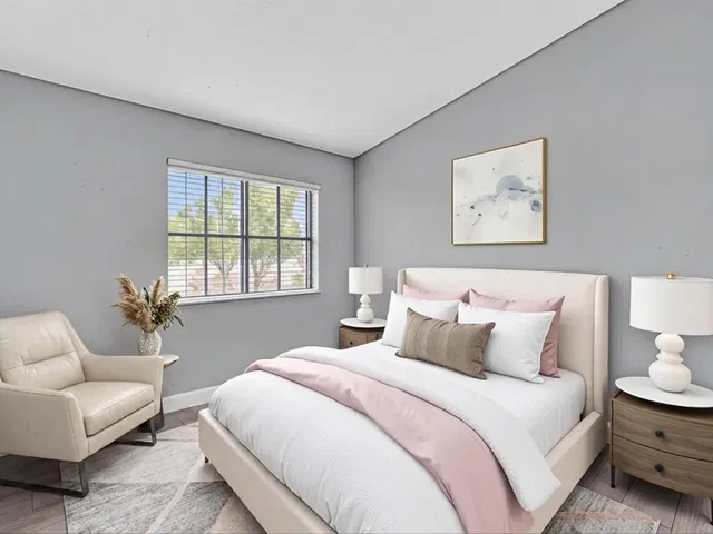Unit 204 photo 9