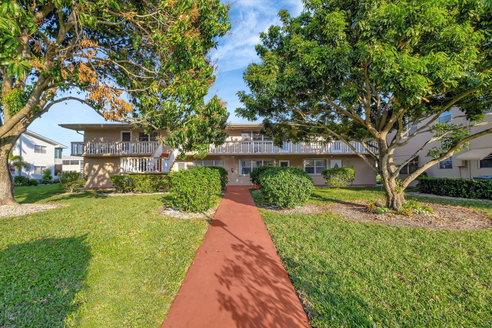 Residence photo 2