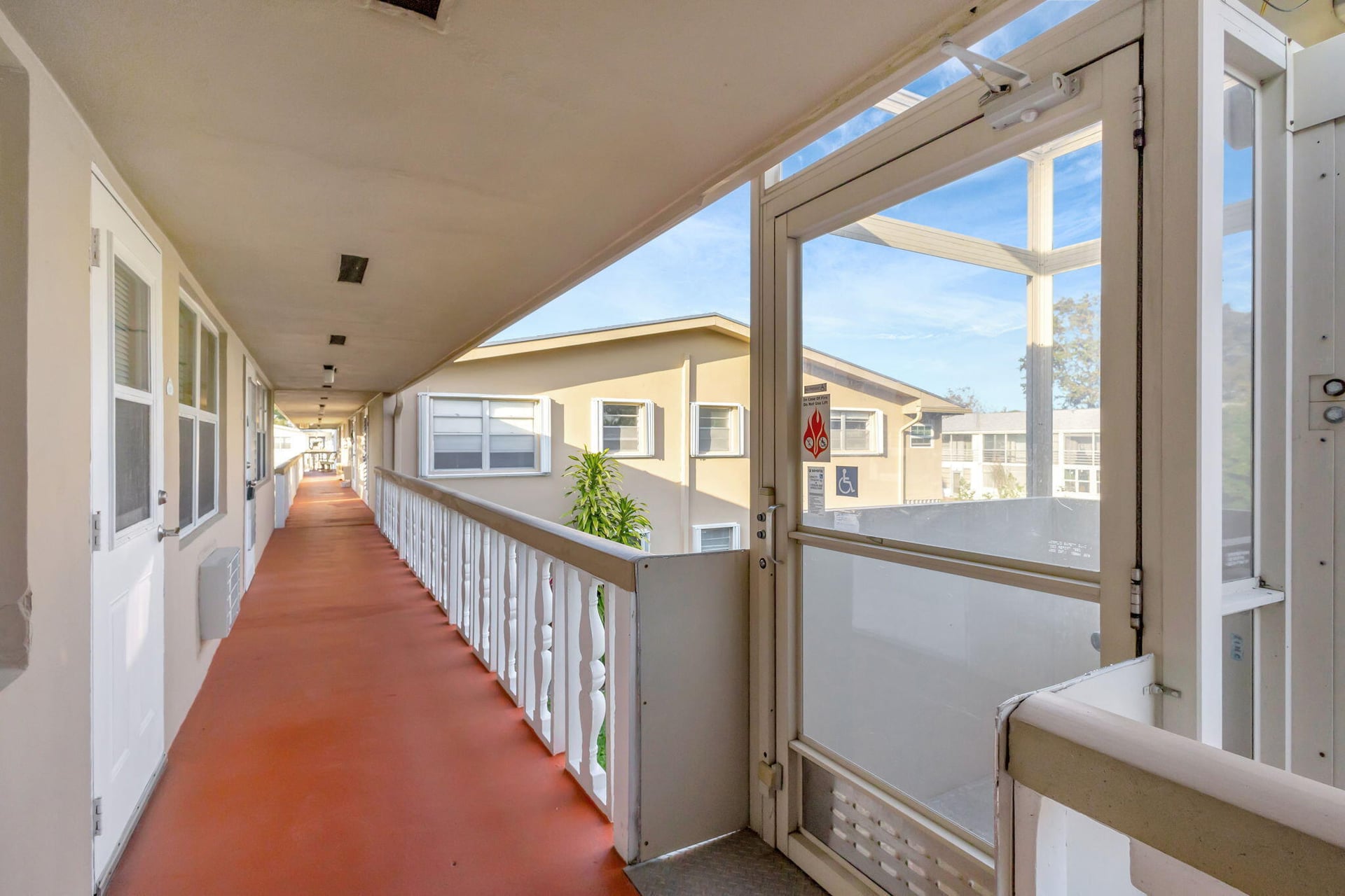 Residence photo 3