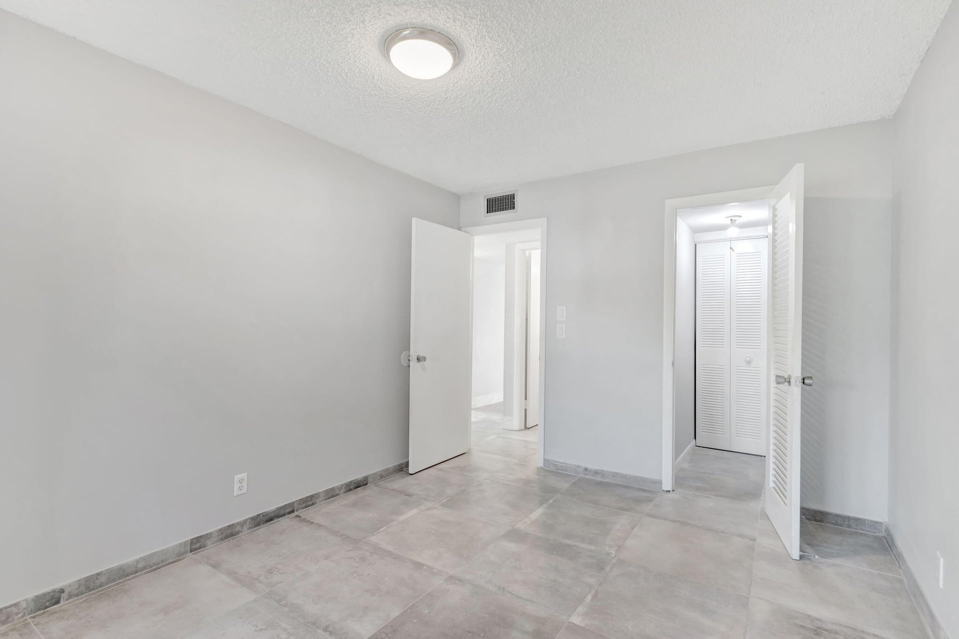 Residence photo 15
