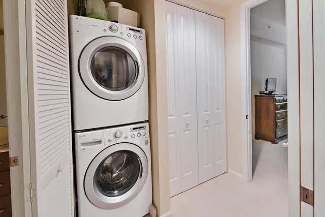 The Metropolitan Unit 817 photo 14