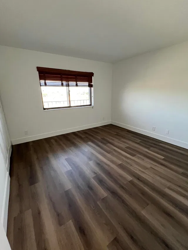Unit 504 photo 22