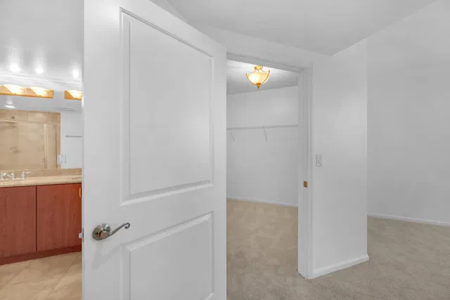 The Metropolitan Unit 612 photo 28