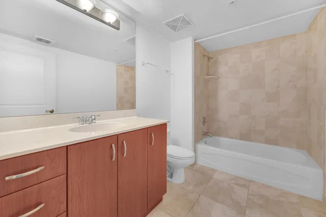 The Metropolitan Unit 612 photo 43