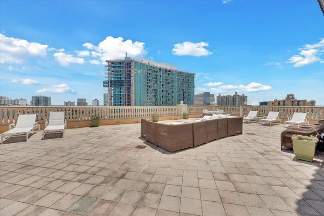 The Metropolitan Unit 612 photo 52