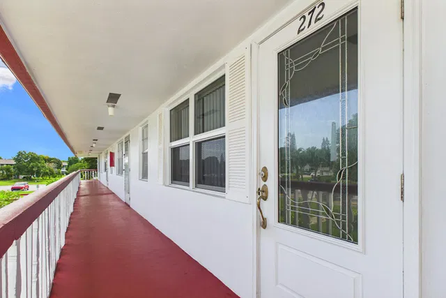 Residence photo 3