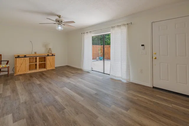 Unit 105 photo 3