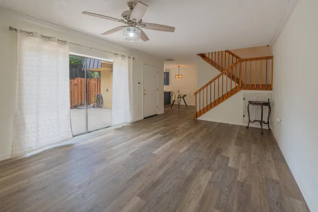 Unit 105 photo 4