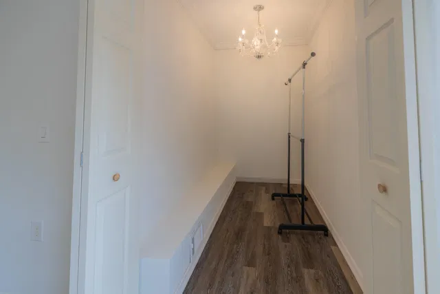 Unit 105 photo 15