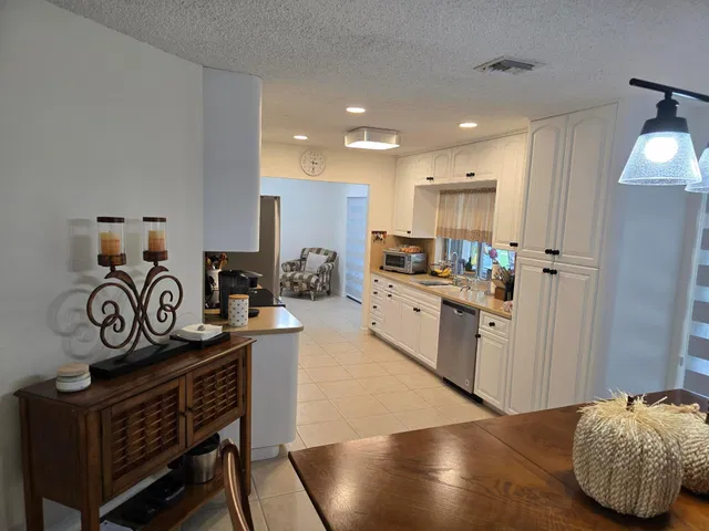 Residence photo 8