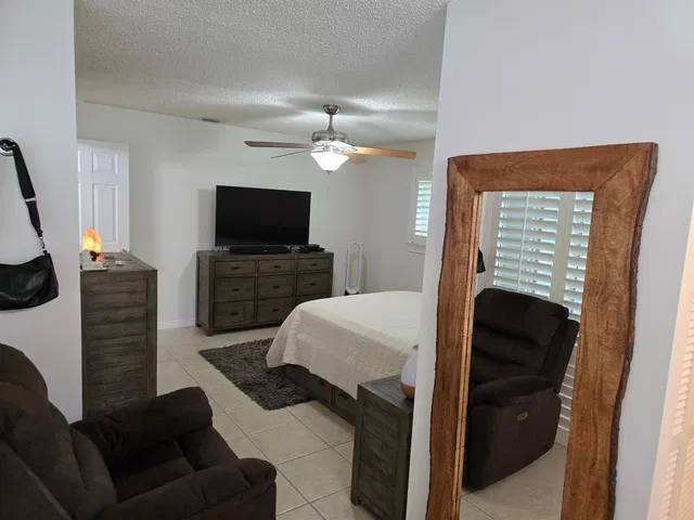 Residence photo 19