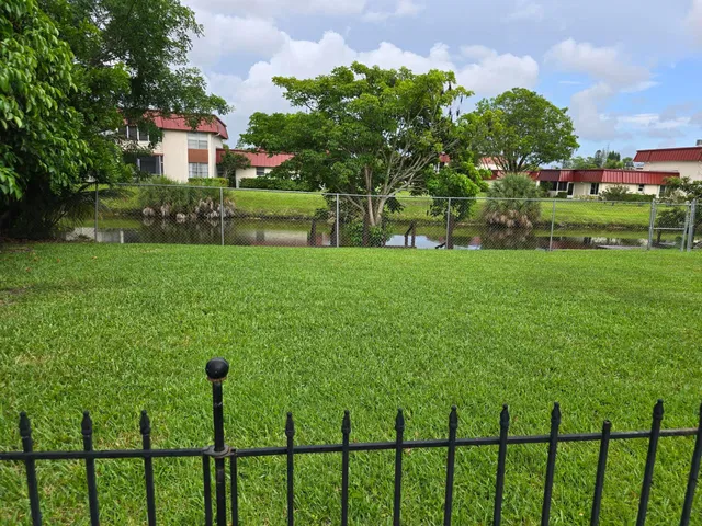 Residence photo 30