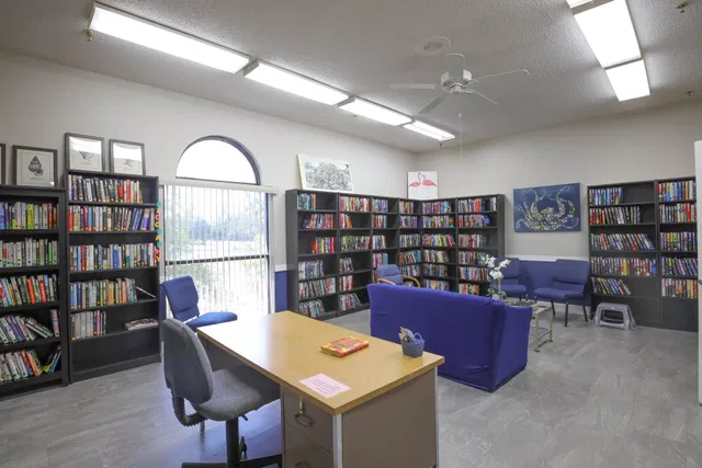  Unit 407 photo 15