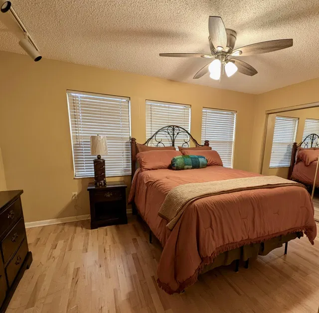Residence photo 8