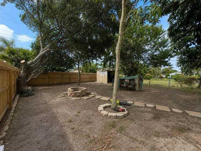 Residence photo 31