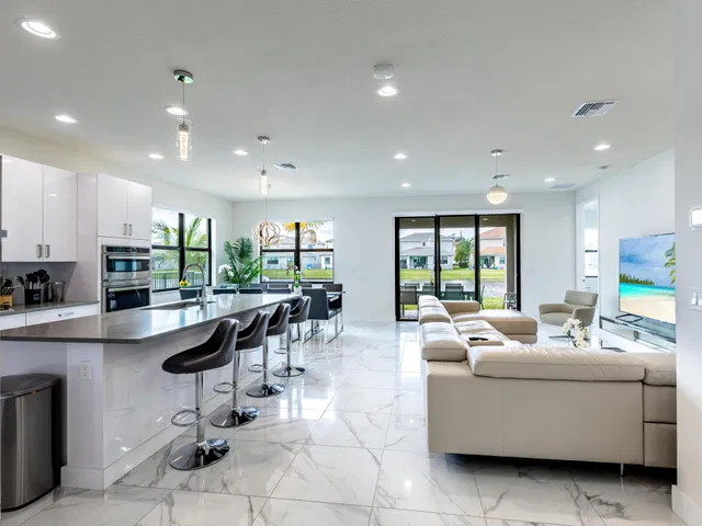 Residence photo 11