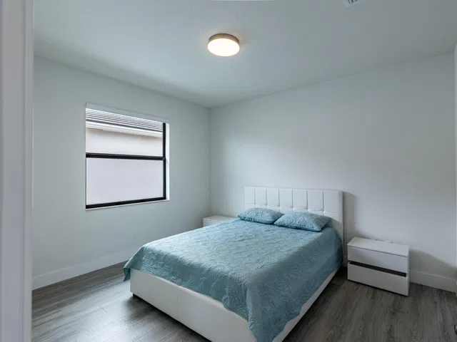 Residence photo 26