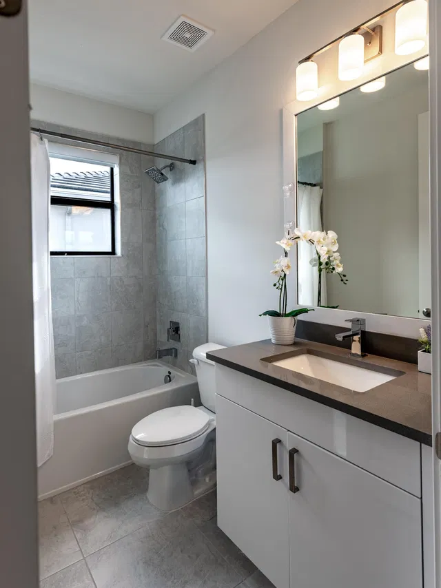 Residence photo 32