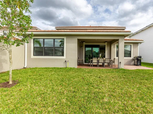 Residence photo 33