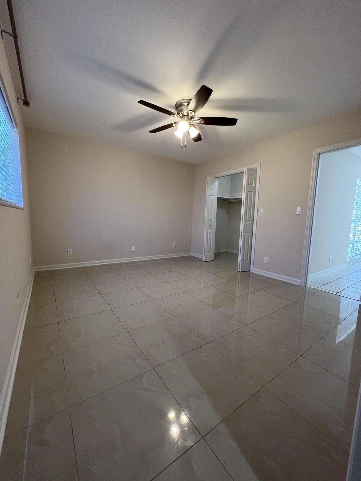Residence photo 4