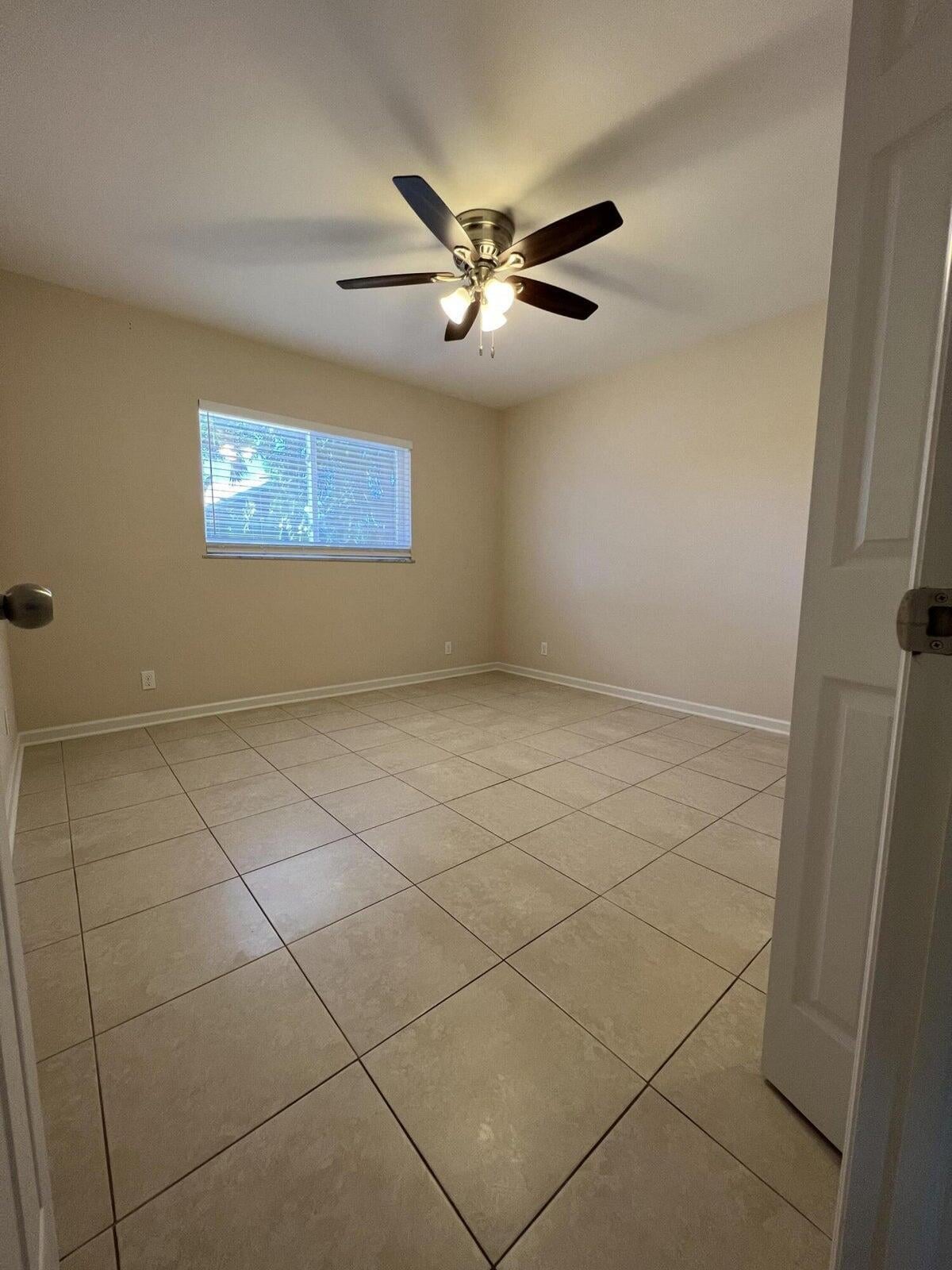 Residence photo 8
