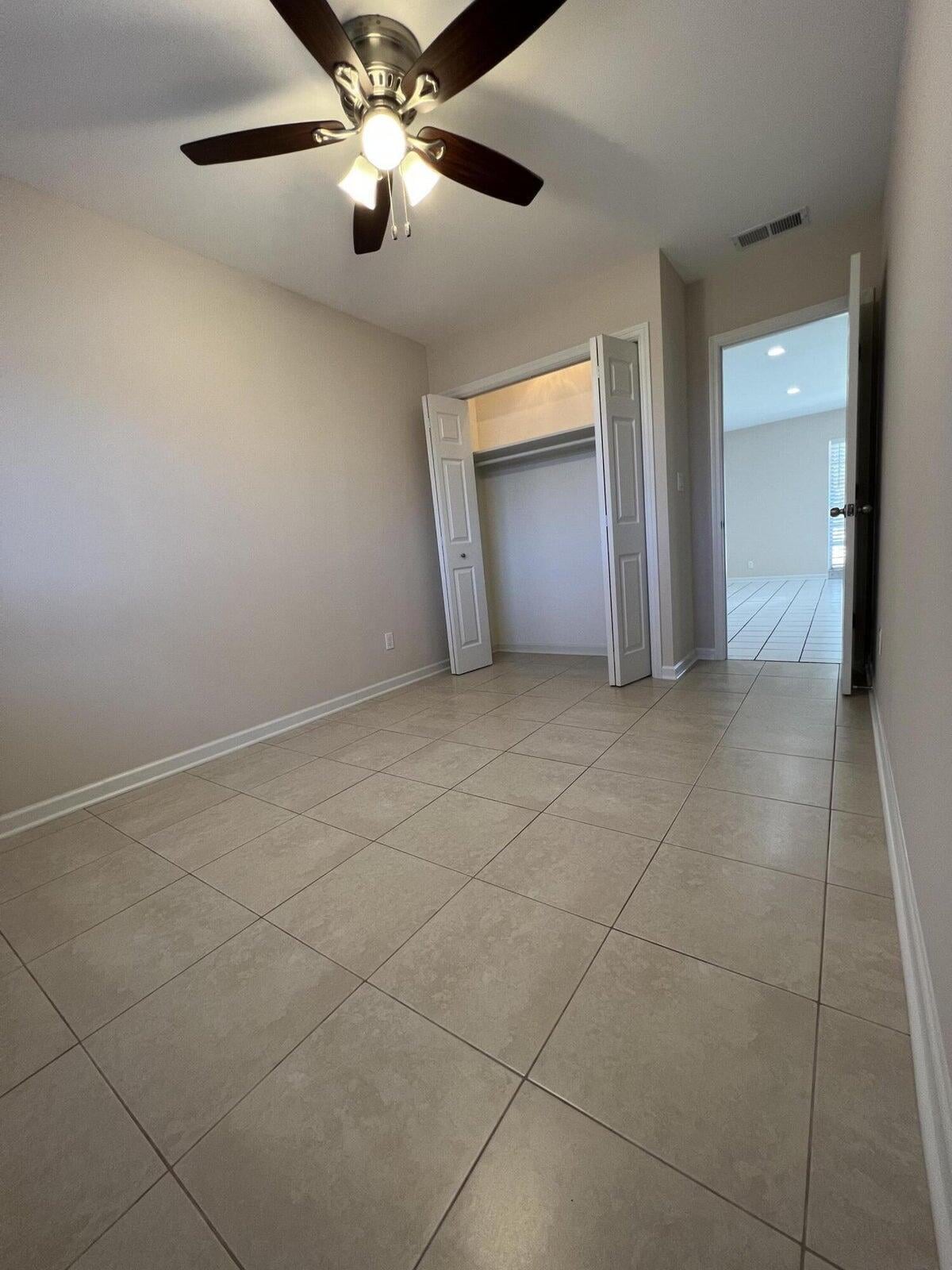 Residence photo 12