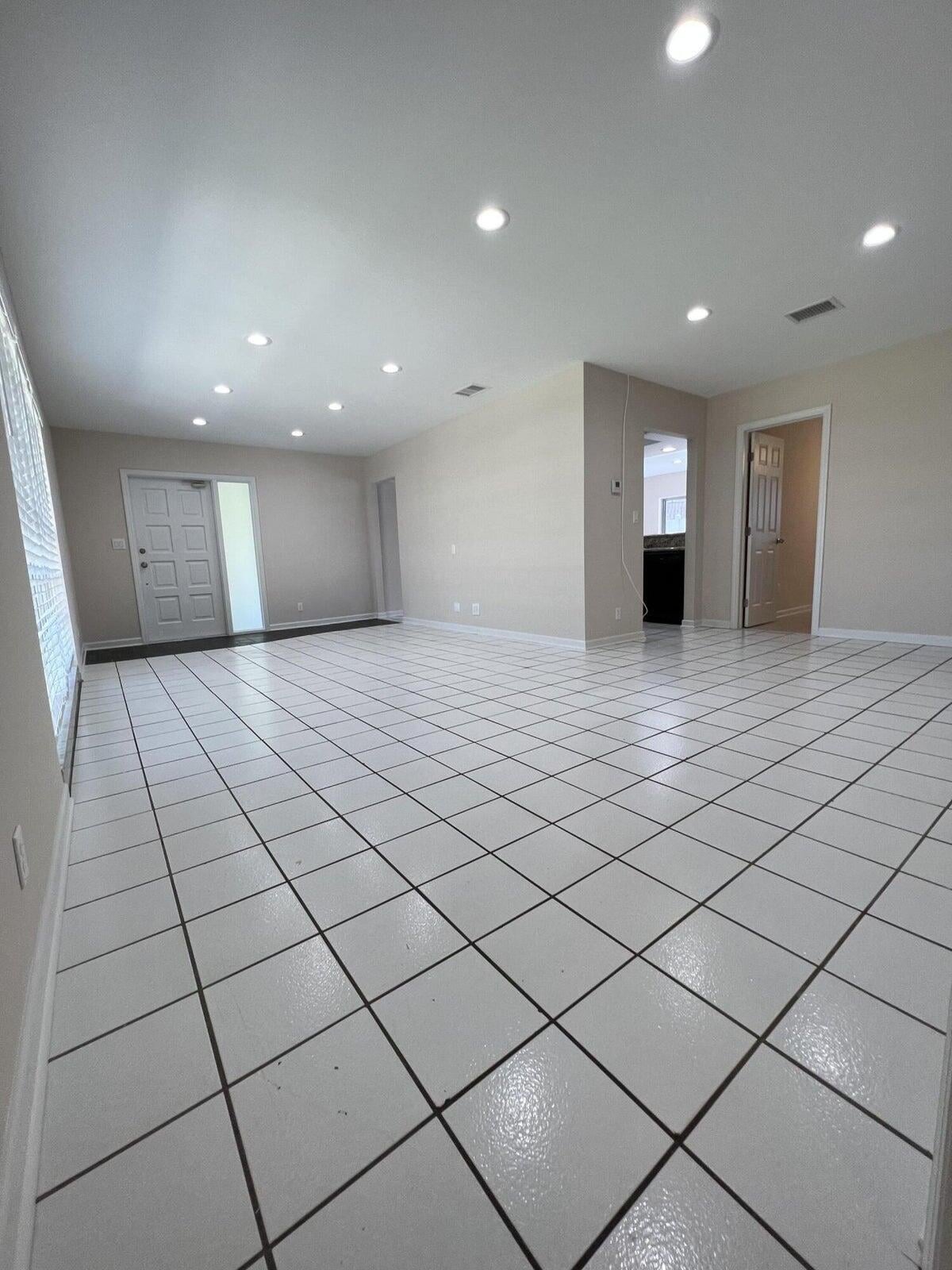 Residence photo 15