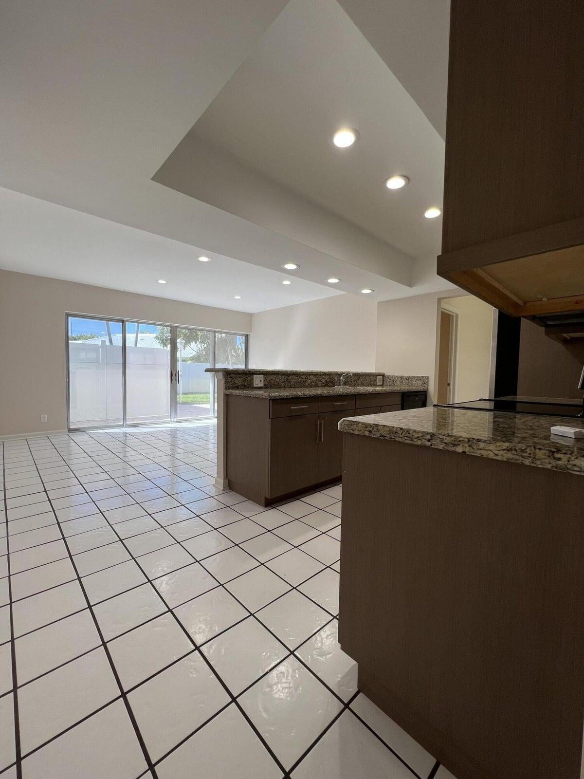 Residence photo 18