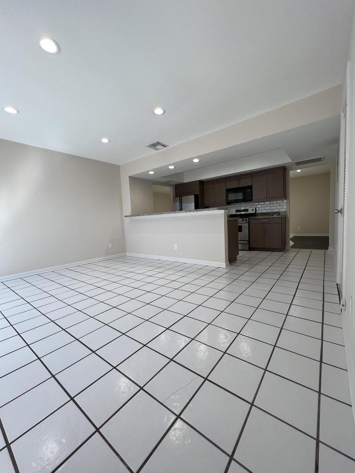 Residence photo 19