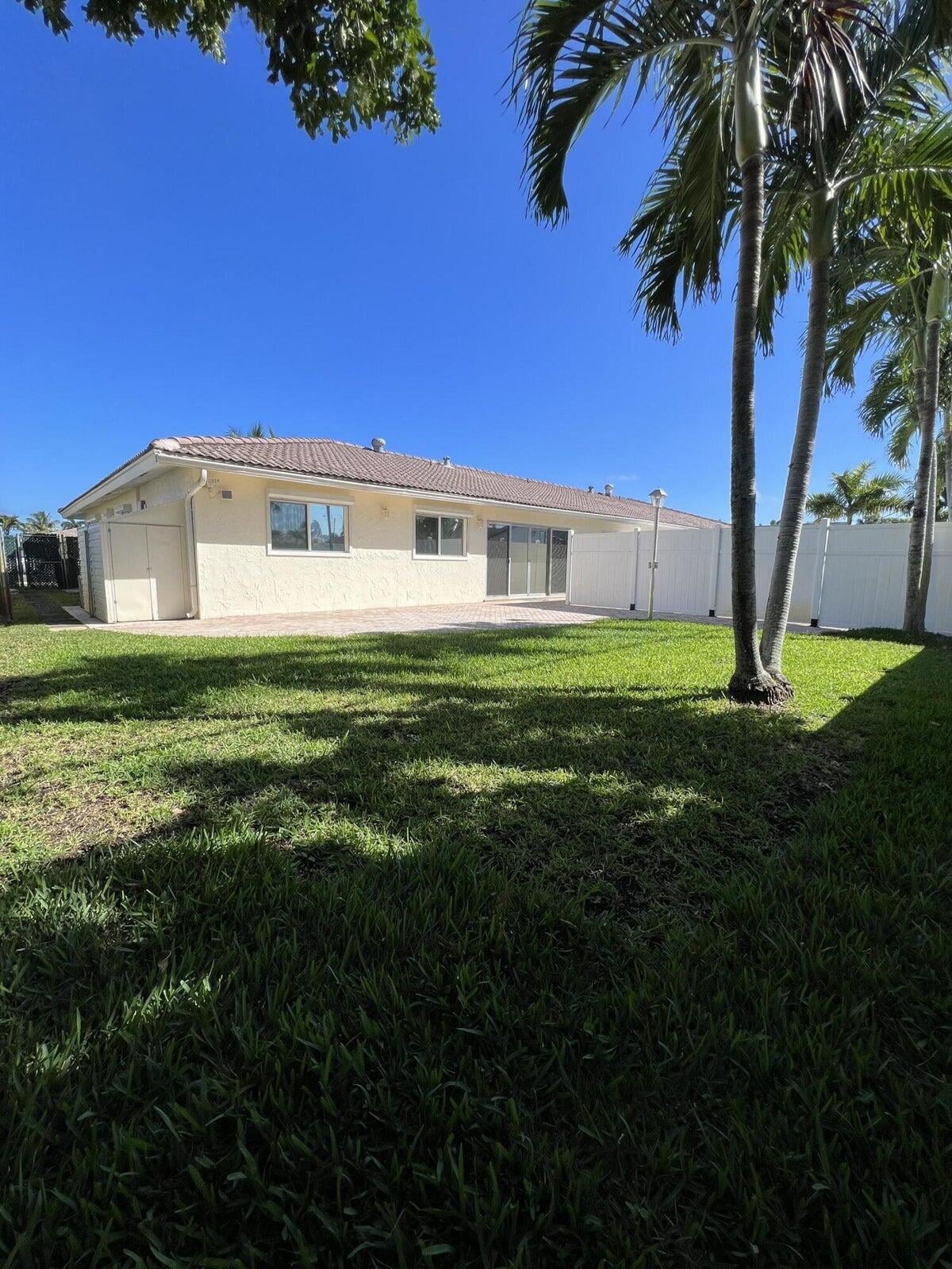 Residence photo 24