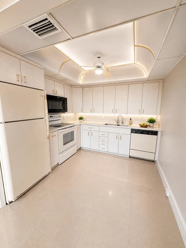 Residence photo 3