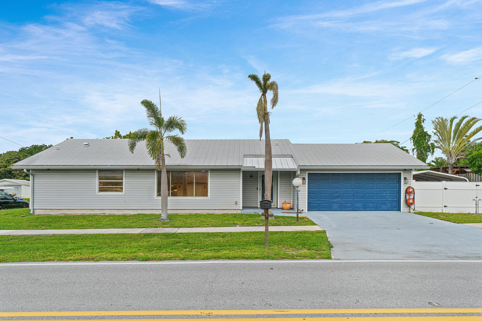Residence photo 2
