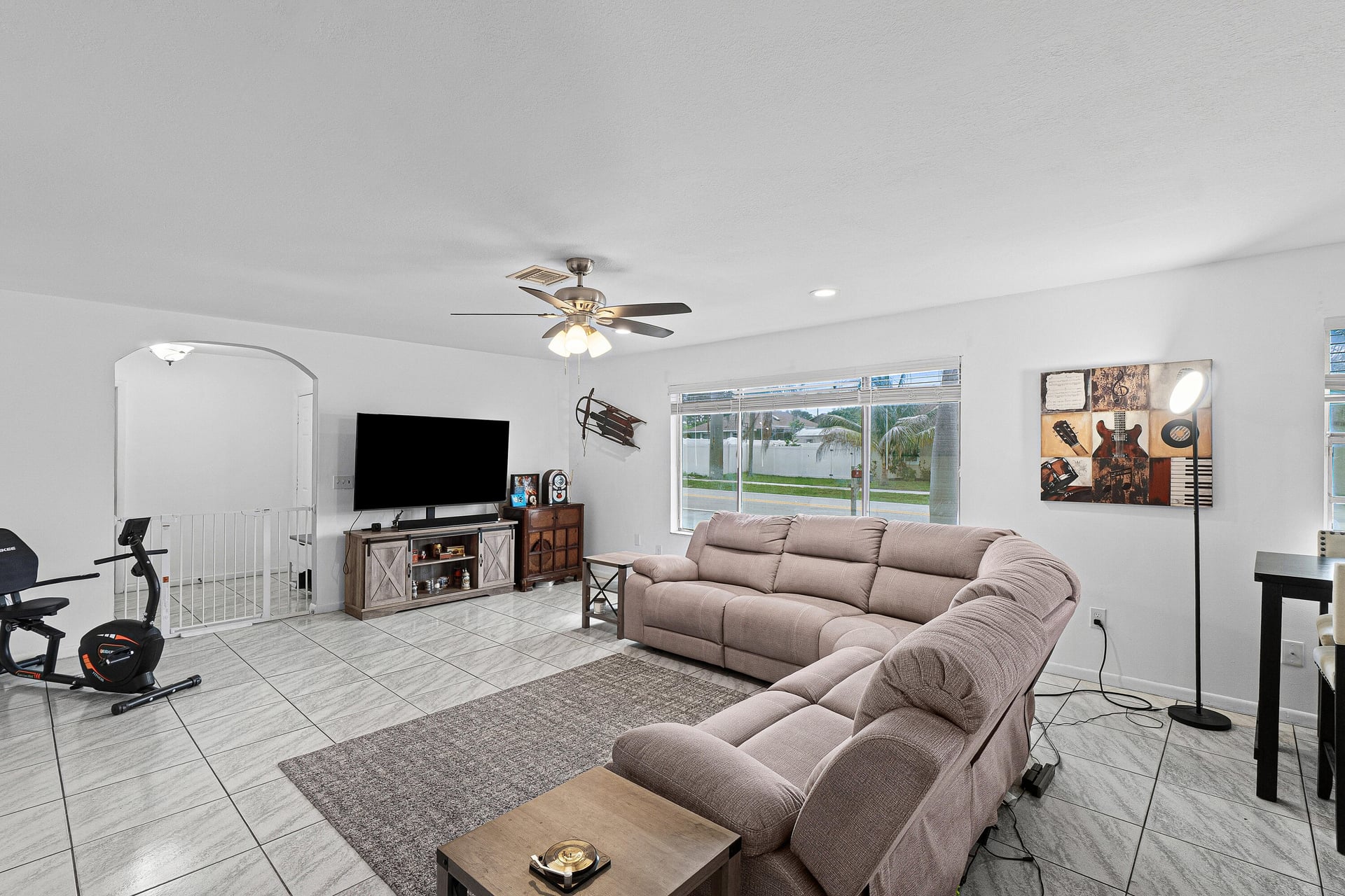 Residence photo 8