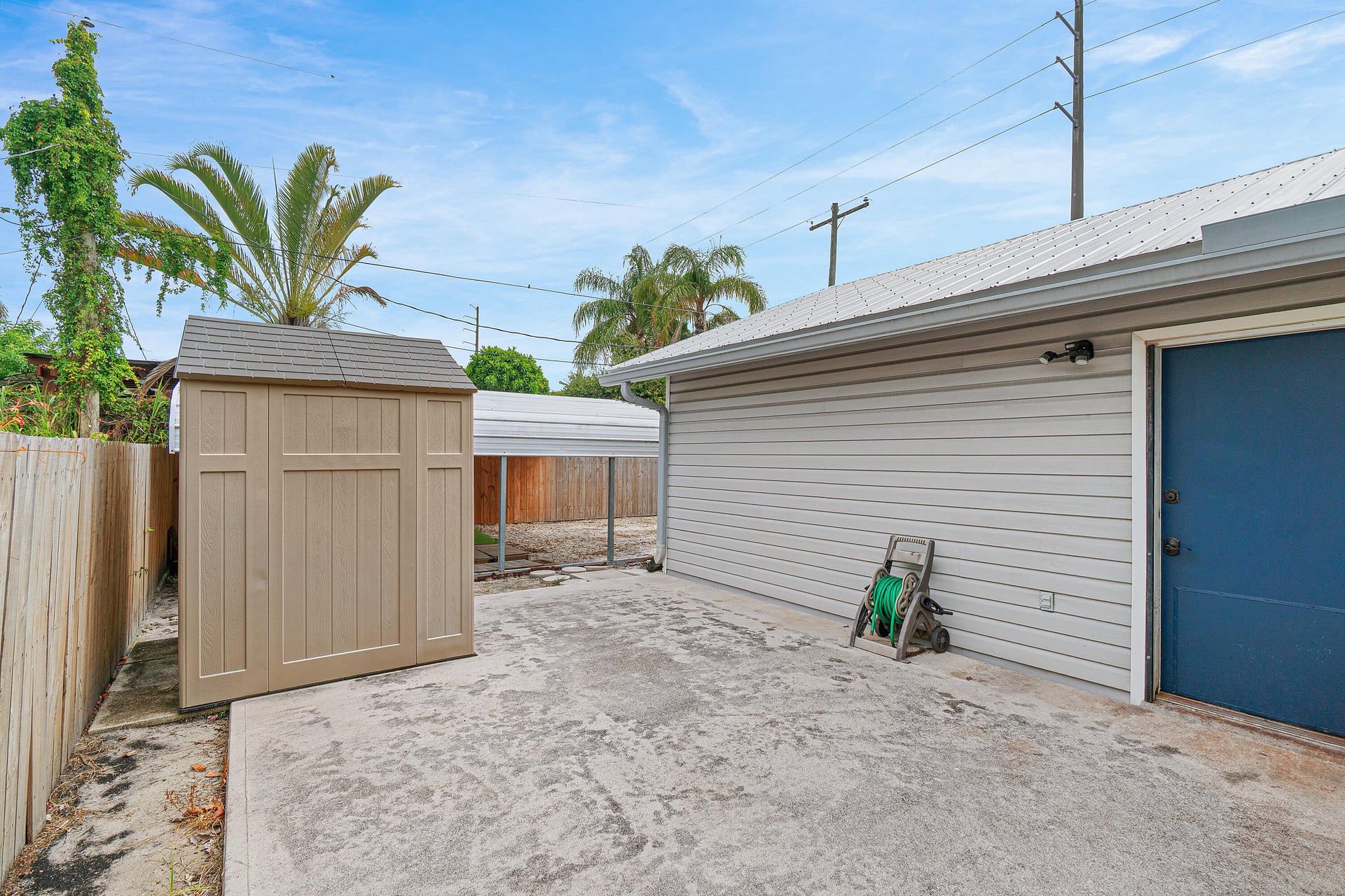 Residence photo 32