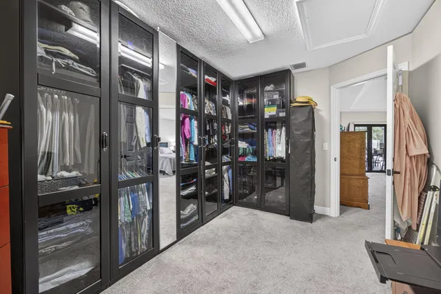 Residence photo 33