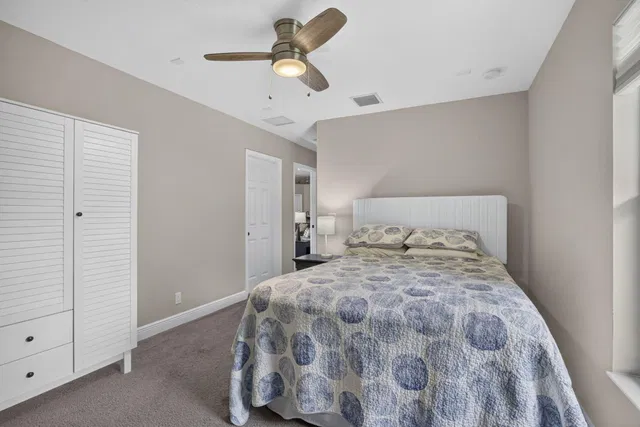 Residence photo 37
