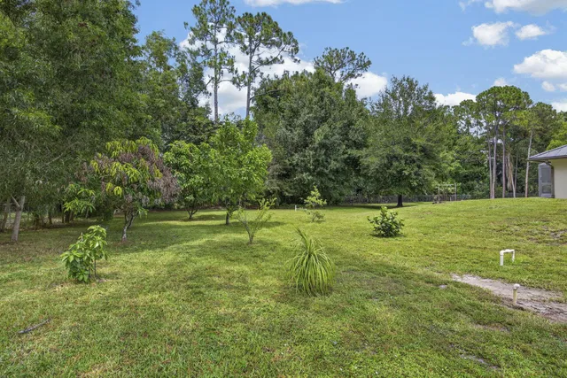 Residence photo 60