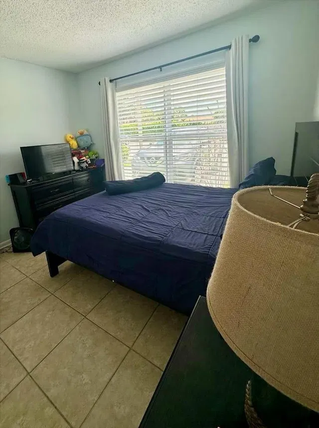Residence photo 12