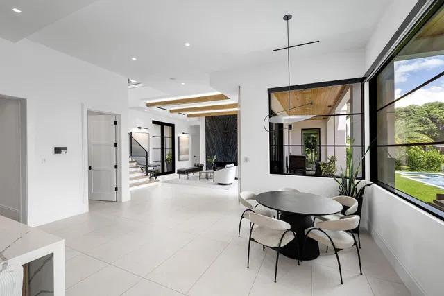  Residence photo 15