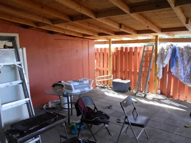 Unit C photo 22