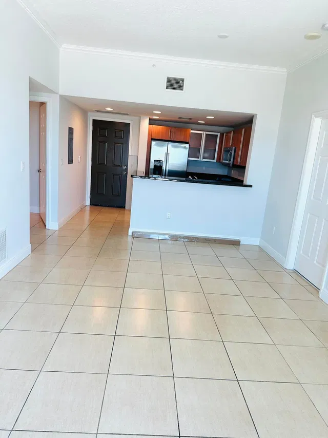 610 Clematis Unit 808 photo 23