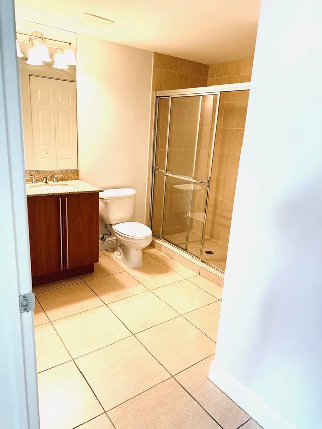 610 Clematis Unit 808 photo 24