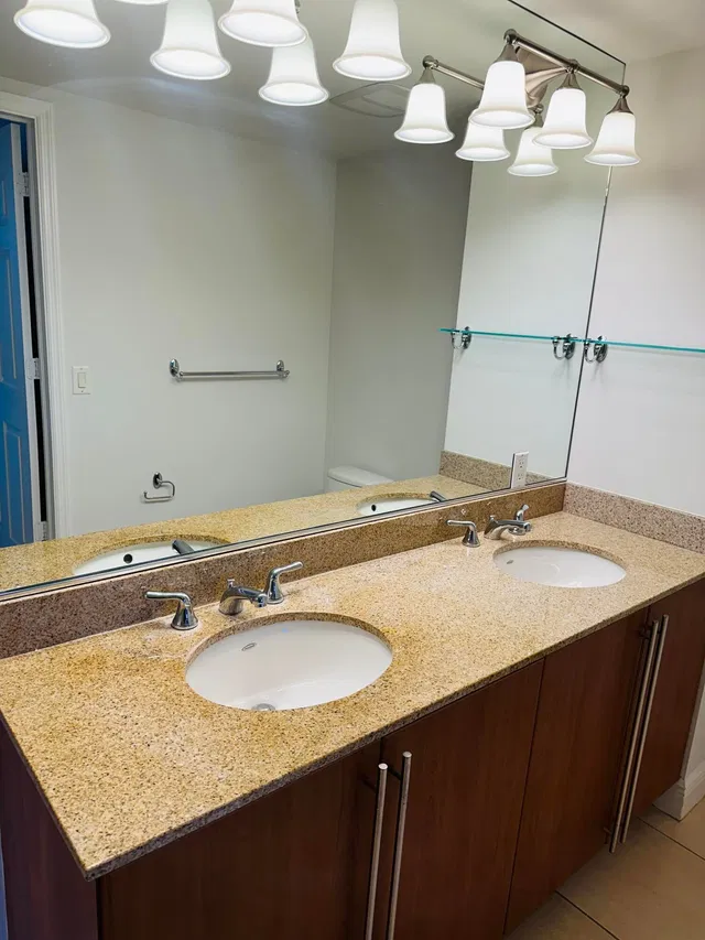 610 Clematis Unit 808 photo 26