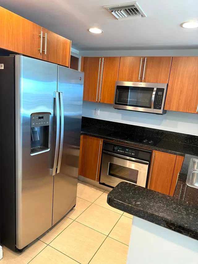610 Clematis Unit 808 photo 27