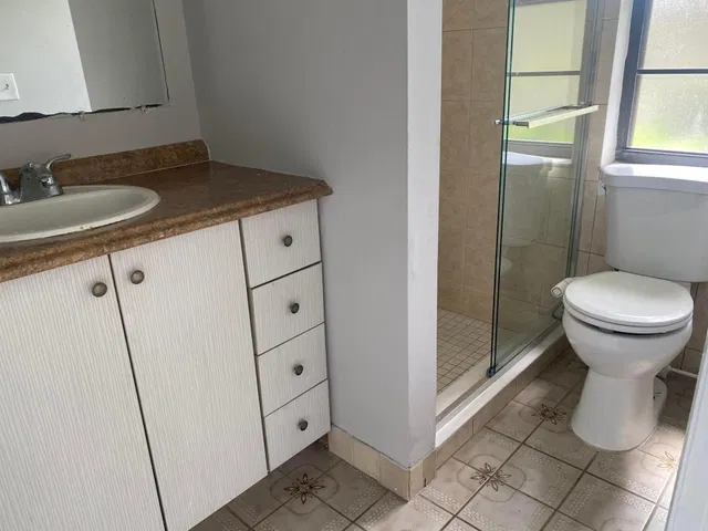 Residence photo 6