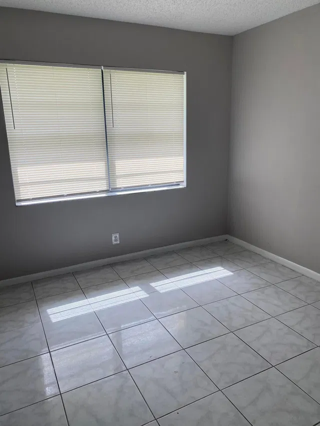 Residence photo 7